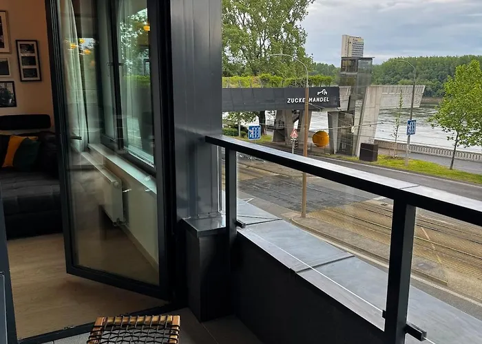 Appartement Martins River View Under The Castle Bratislava