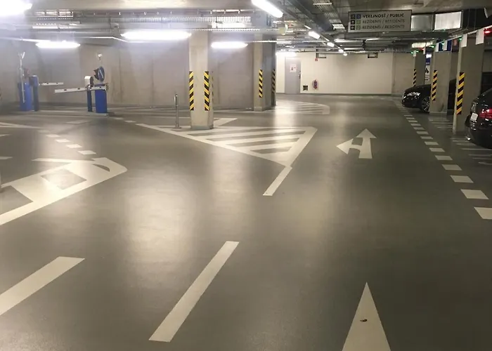 Martins River View Under The Castle Apartmán