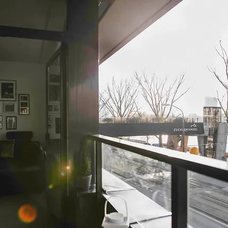 Martins River View Under The Castle Apartment *