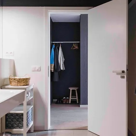 Martins River View Under The Castle Lägenhet Bratislava